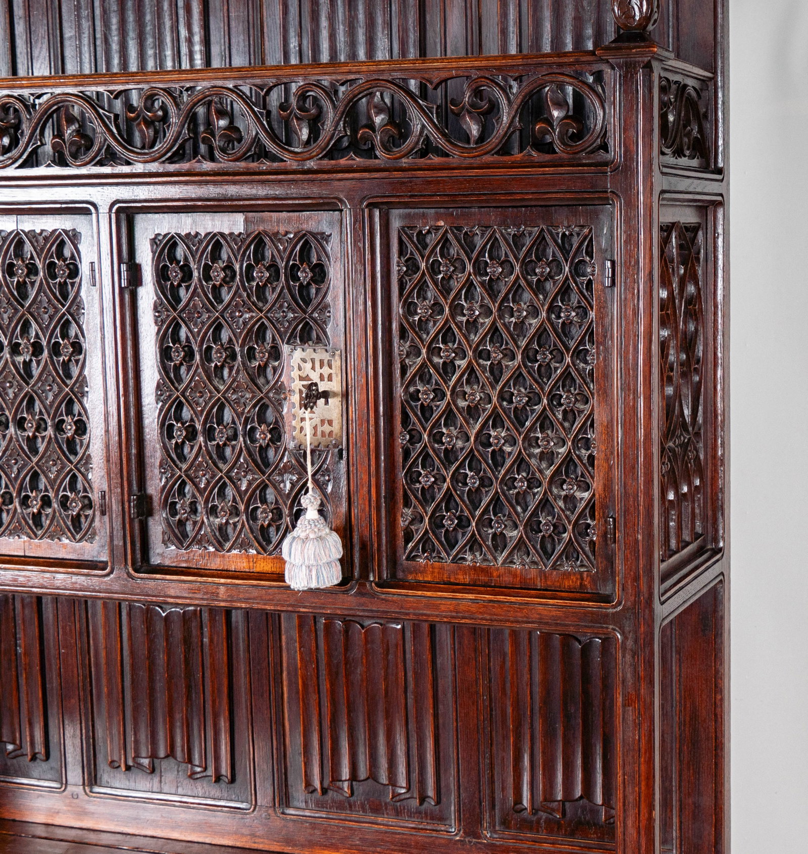A Gothic Two-Part Buffet - 8