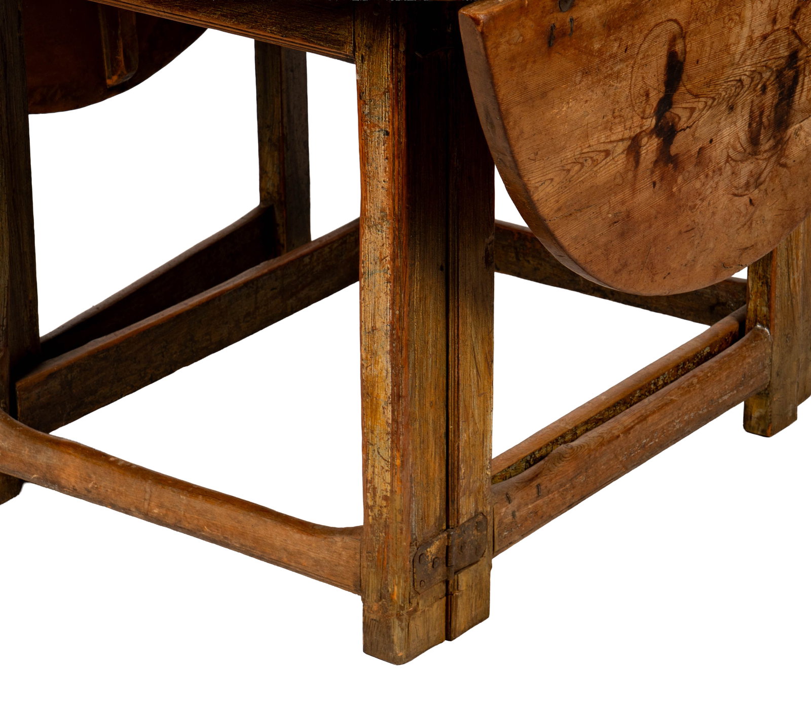 An Early American Drop-Leaf Table - 7