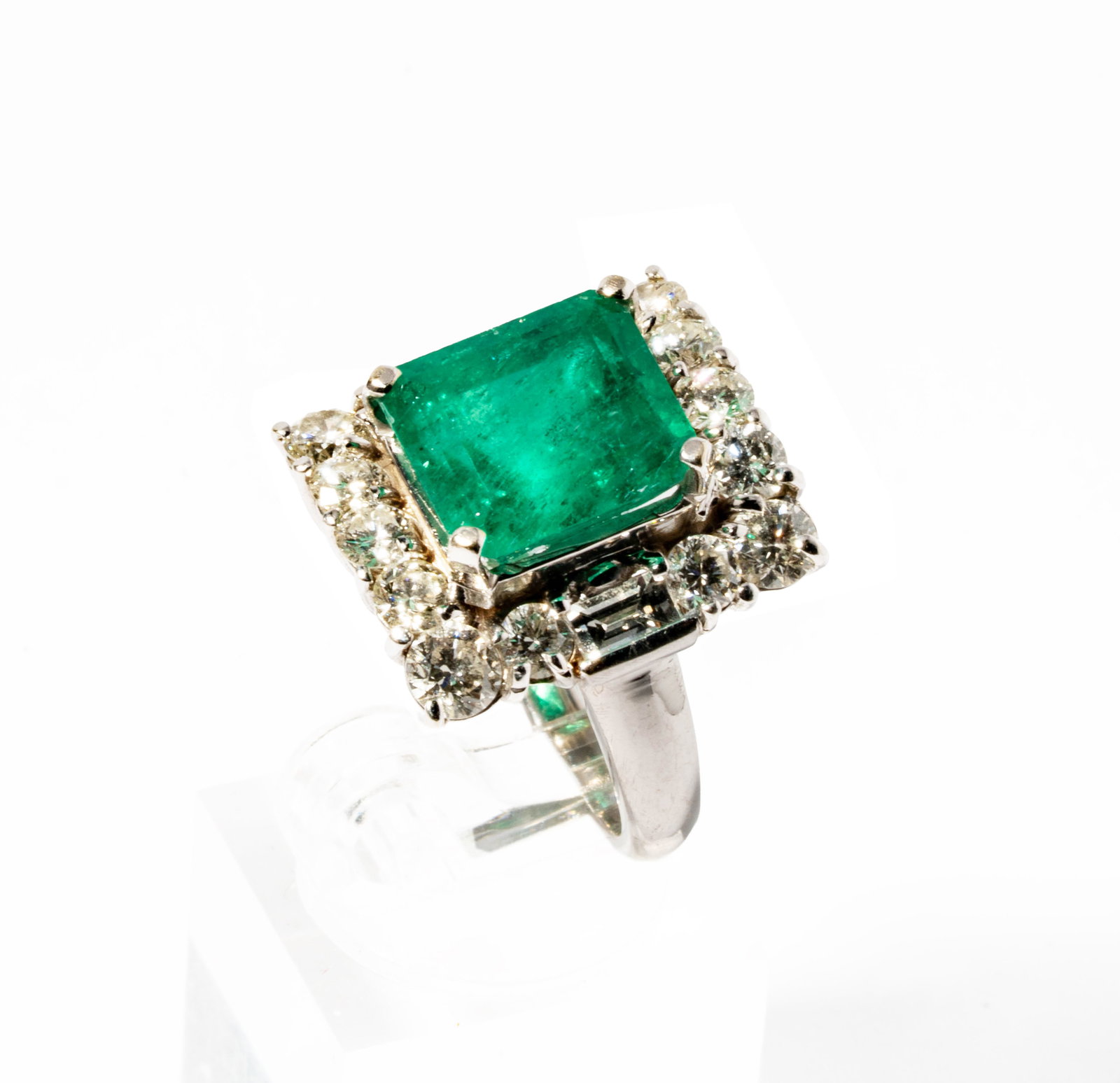 14 Karat White Gold, Diamond and Emerald Ring (1 of 9)