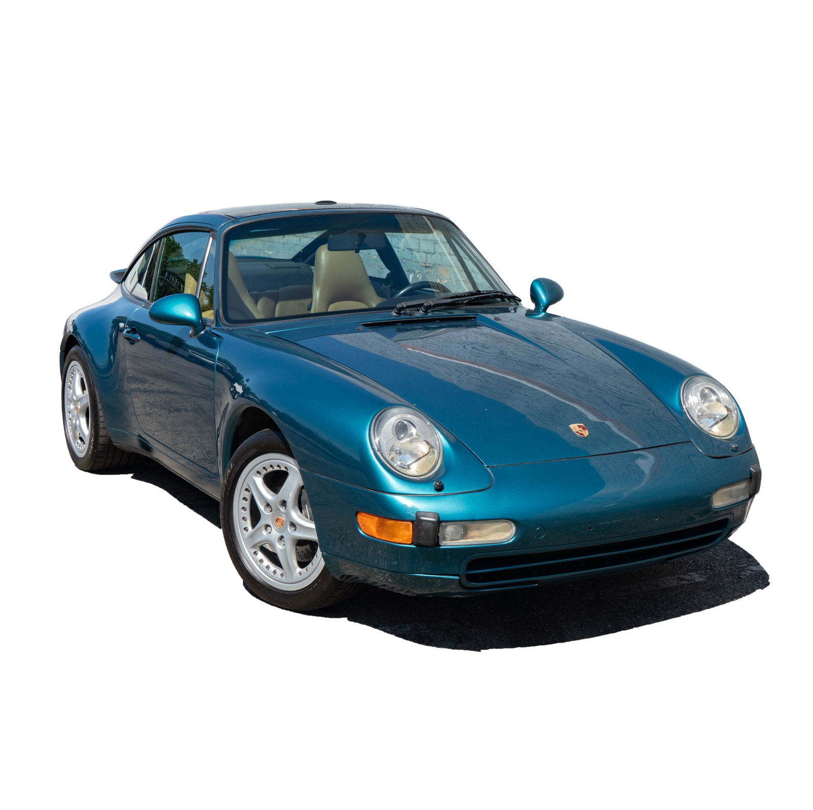 1996 Porsche 911 Targa 993: 1996 Porsche 911 Targa 993, VIN WPODR2991TS385363. A flat 6 cylinder engine powers the vehicle and shows 70,438 miles on the odometer. It is equipped with a Tiptronic S 4-speed automatic transmission.