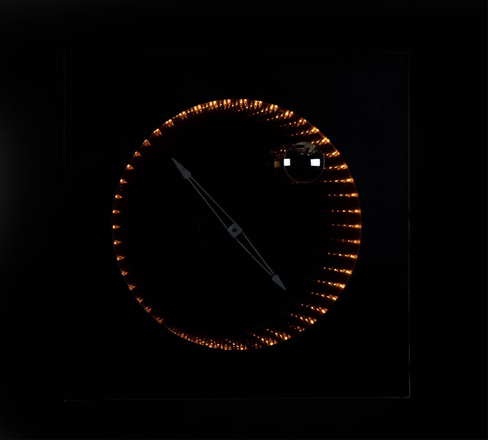 A Steel Infinity Clock - 5