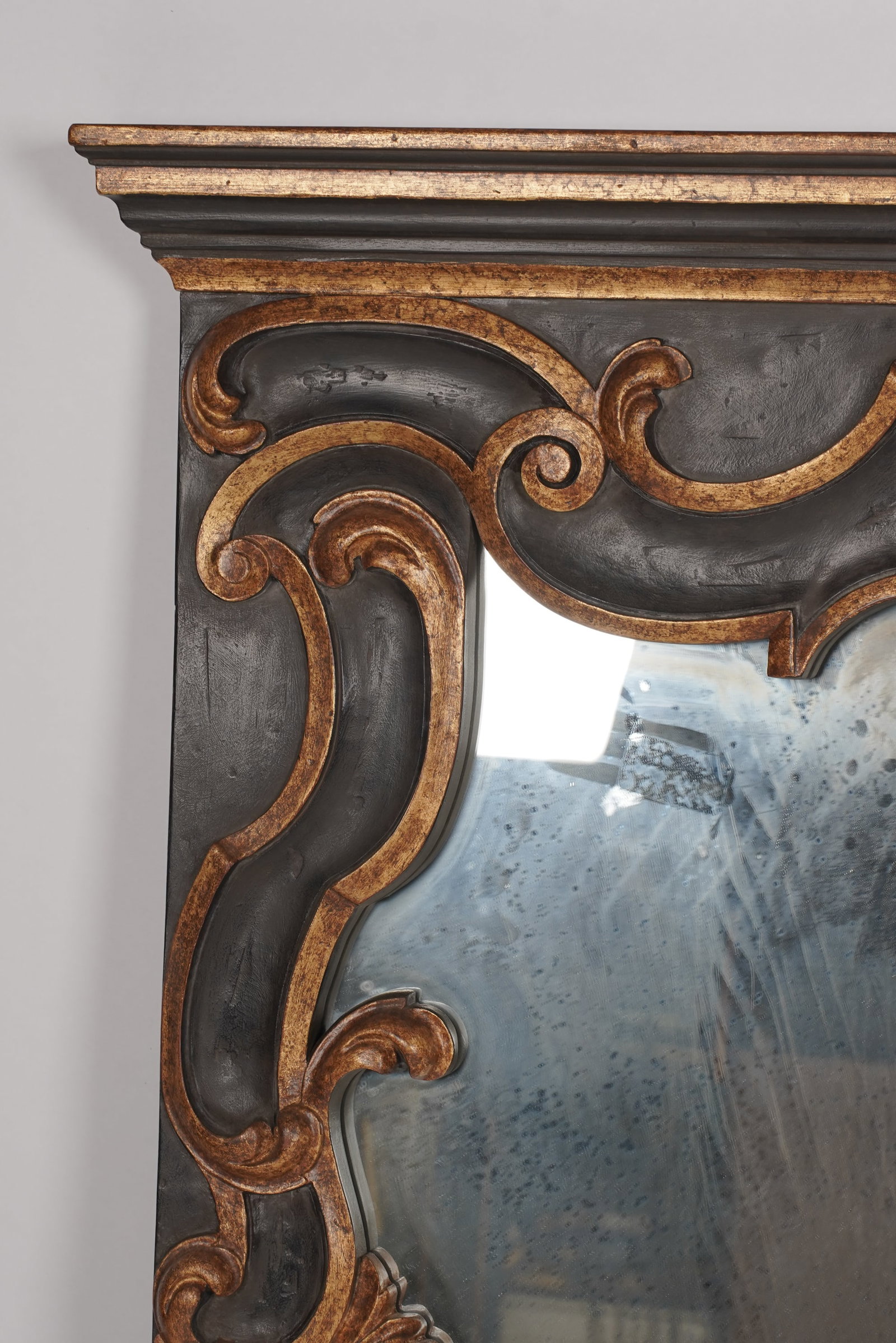 Baroque-Style Mirror - 5