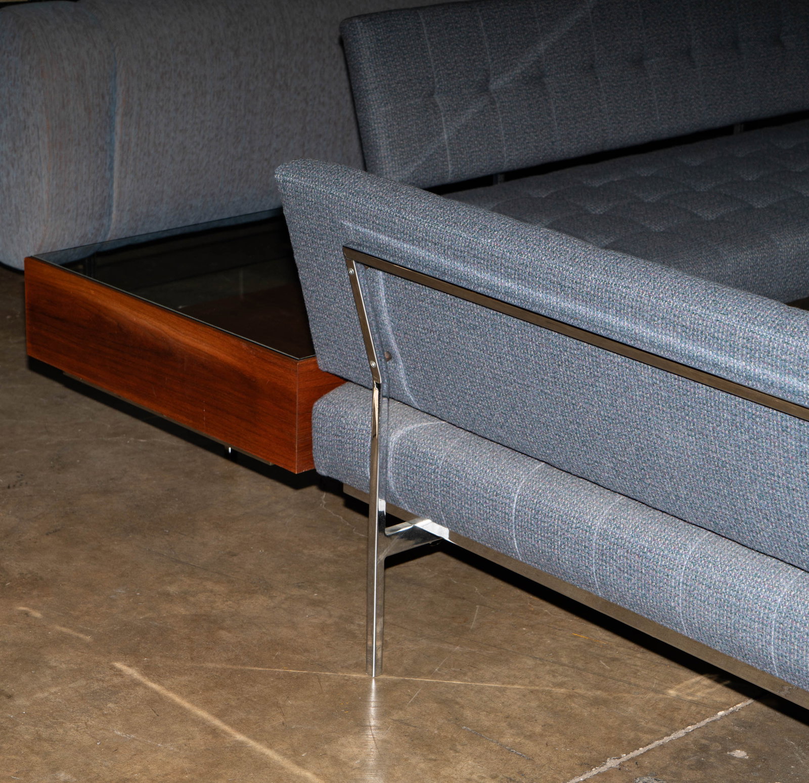 Florence Knoll: Two Sofas and End Table - 15