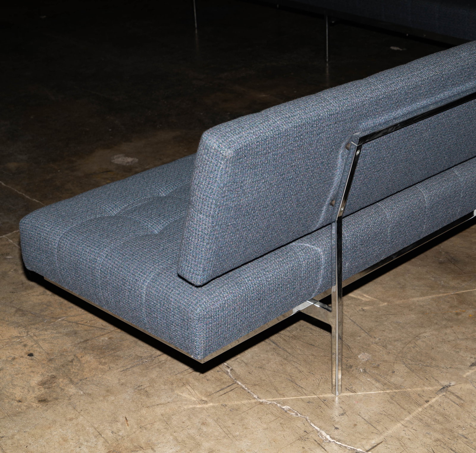 Florence Knoll: Two Sofas and End Table - 9