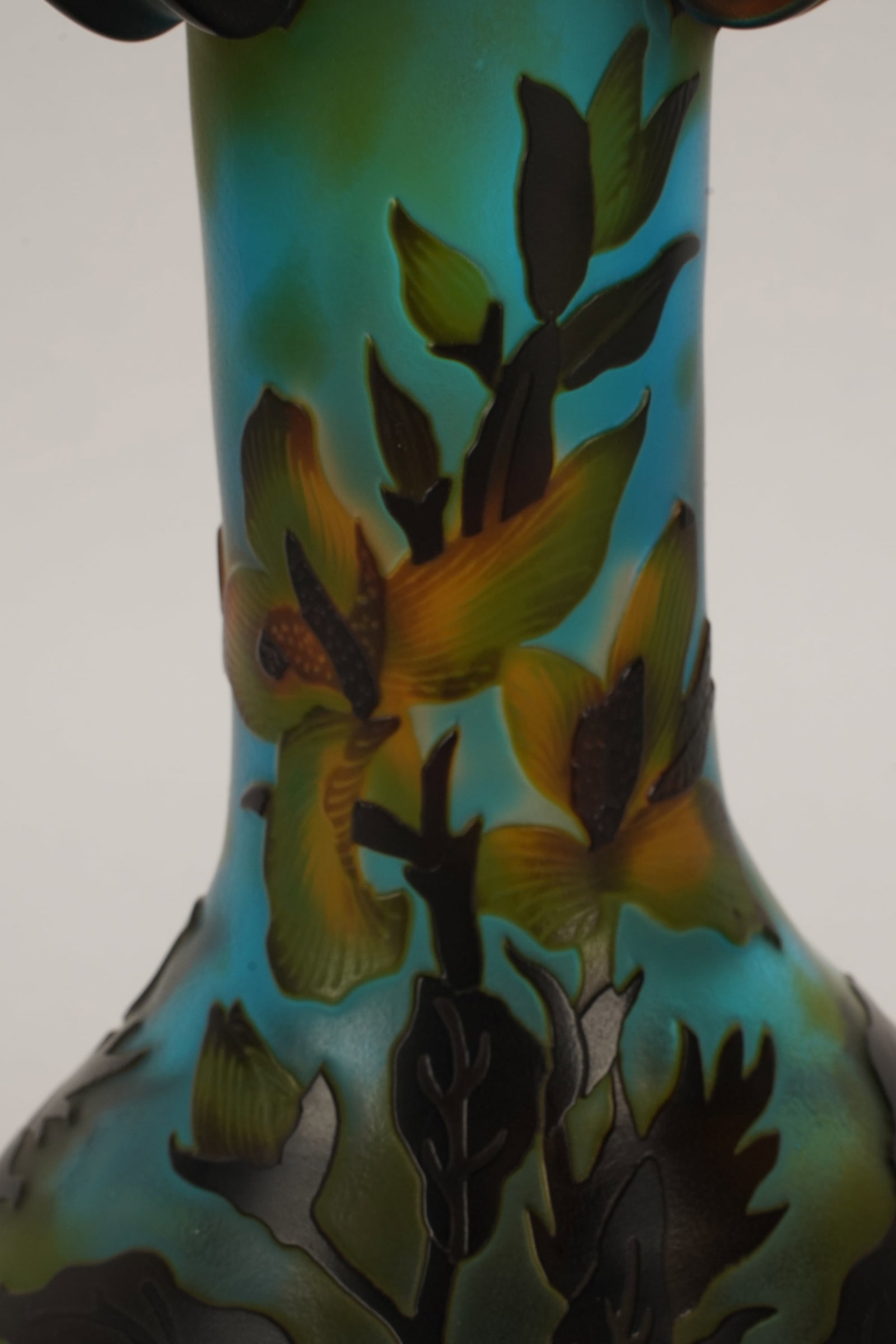 Signed Daum Nancy-Style Three Handle Vase - 3