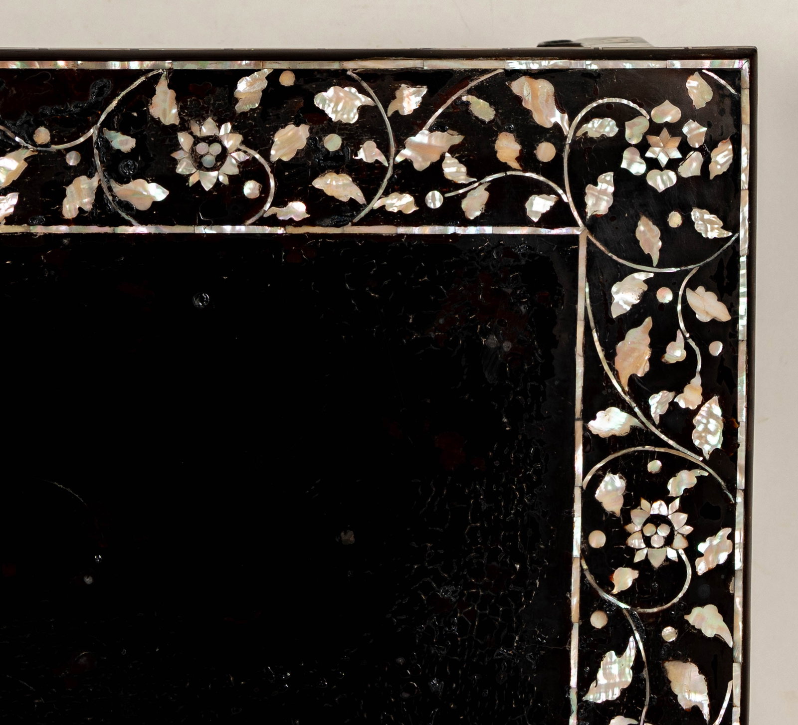 A Korean Lacquer Inlaid Low Table - 5