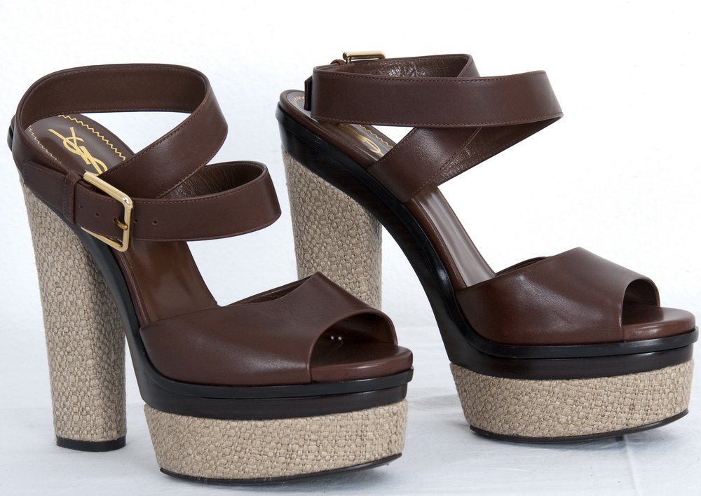 YVES SAINT LAURENT LADIES SHOES: Flirty style number 501506143; cloth and leather uppers; cloth bag and box Size: 38 1/2