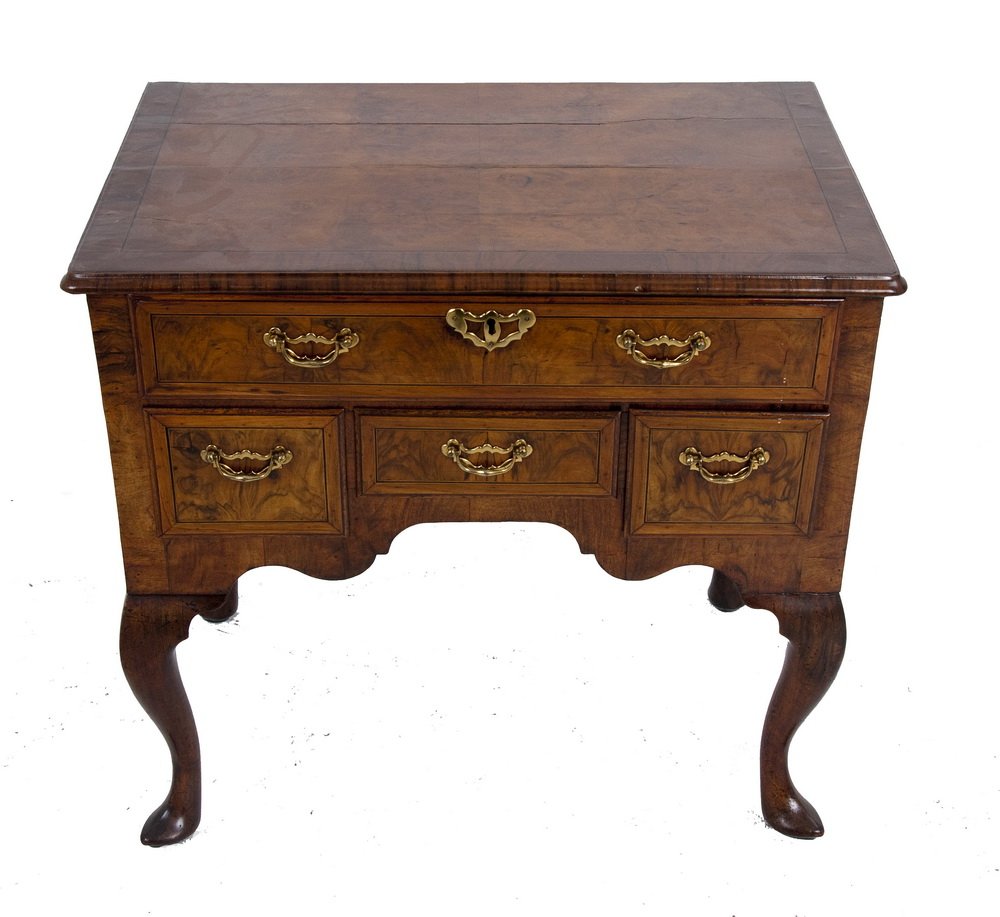 QUEEN ANNE BURLWOOD & MAHOGANY LOWBOY: having a narrow band inlaid top above an upper long drawer and three lower drawers, a shaped apron, and four cabriole legs 30 inches wide; 18 1/4 inches deep; 28 3/4 inches high