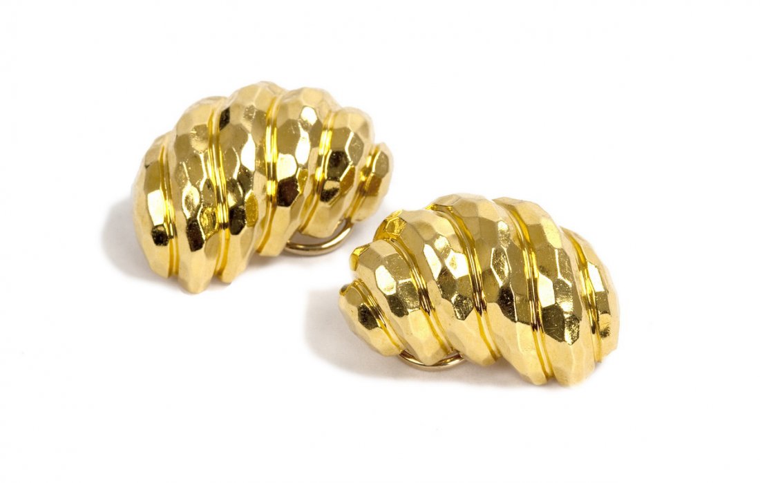 HENRY DUNAY: PAIR OF 18 KARAT HAMMERED GOLD EARRINGS (1 of 3)