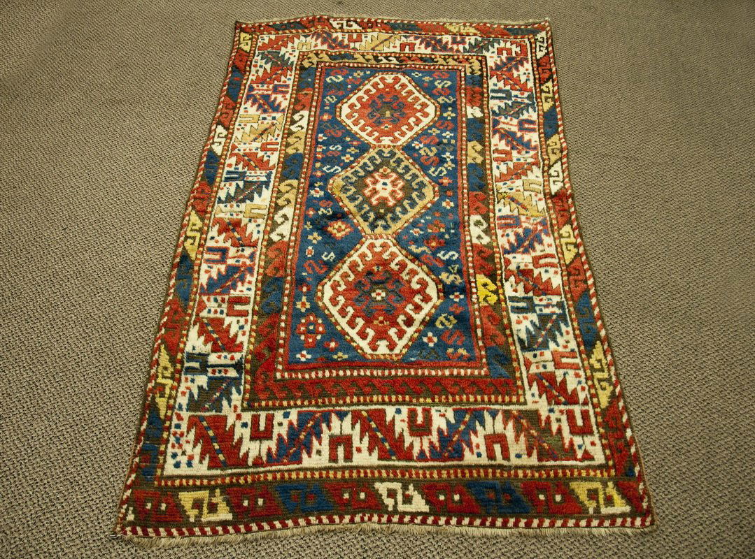KAZAK THROW RUG (1 of 4)