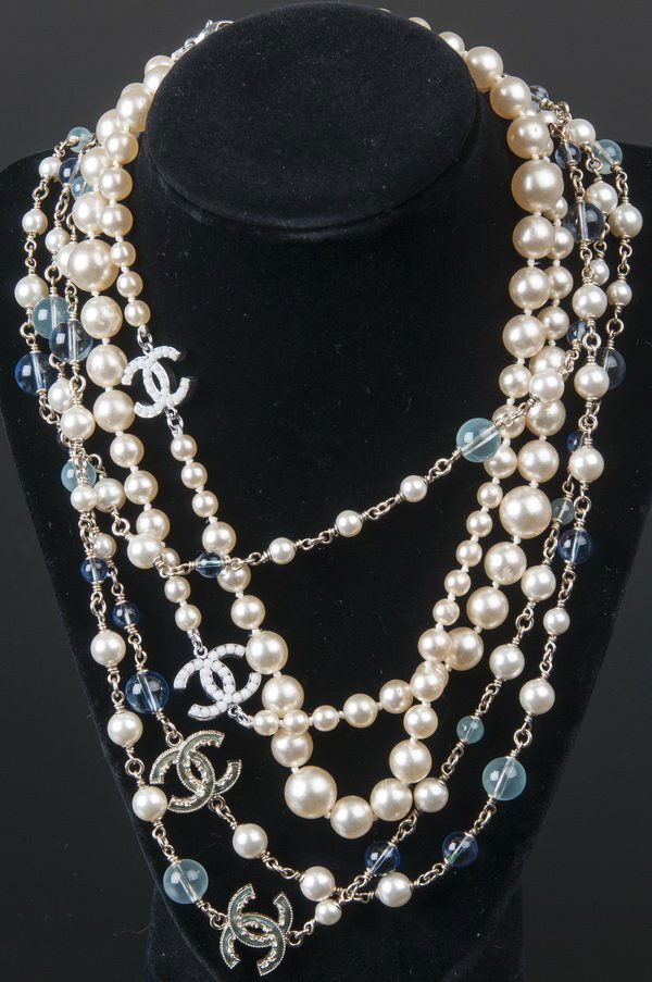 CHANEL: TWO COSTUME JEWELRY  PEARL NECKLACES (1 of 7)