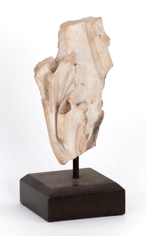 ROMAN MARBLE FRAGMENT OF A LEAF (1 of 6)