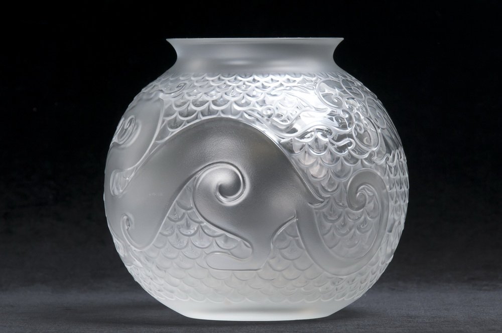 LALIQUE MOLDED GLASS VASE (1 of 4)