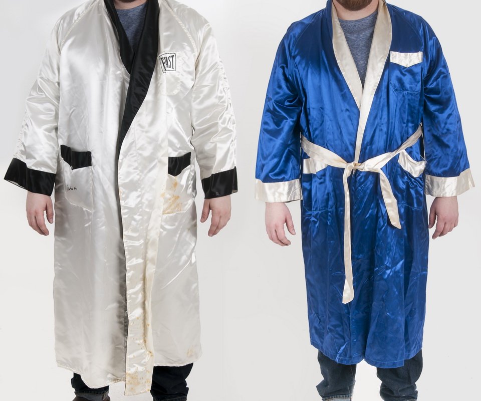 2 SILK BOXING ROBES [ONE W/ MUHAMMAD ALI SIGNATURE] (1 of 4)