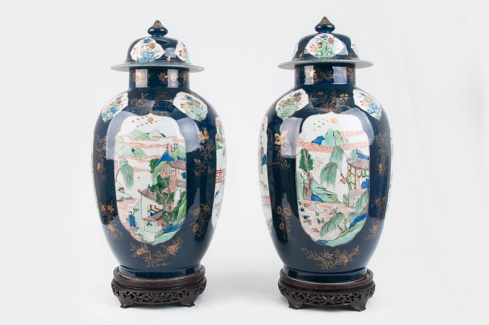 PAIR OF CHINESE POLYCHROME PORCELAIN COVERED JARS (1 of 9)