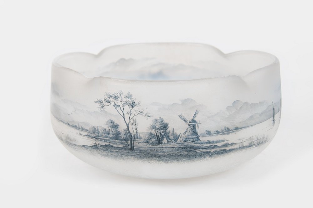 DAUM NANCY ETCHED GLASS BOWL (1 of 1)