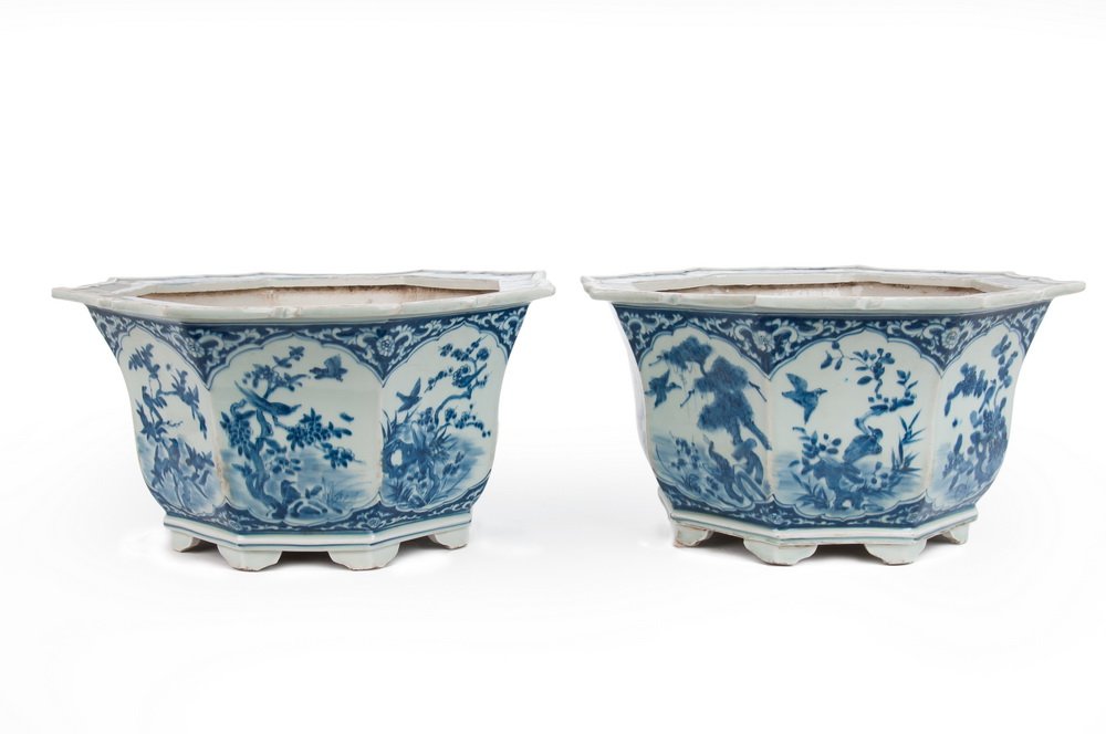 PAIR OF CHINESE BLUE & WHITE PORCELAIN PLANTERS (1 of 6)