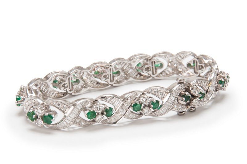 PLATINUM, EMERALD & DIAMOND BRACELET (1 of 6)