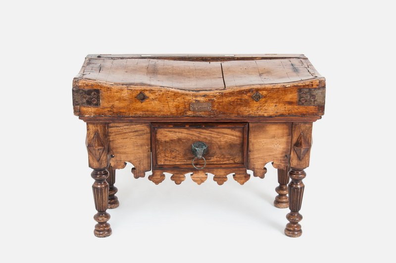 FRENCH ELM & STEEL MOUNTED BUTCHER BLOCK (1 of 9)