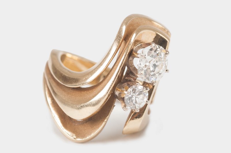 18 KARAT GOLD & DIAMOND RING (1 of 7)