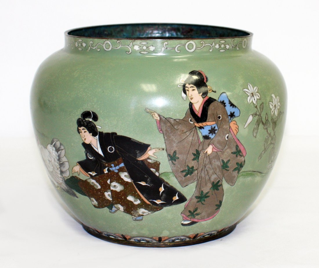 Japanese cloisonnÃ© jardiniÃ¨re: decorated with bijin chasing a rooster in a garden (restored). H. 185mm Provenance: Gary Winther Collection