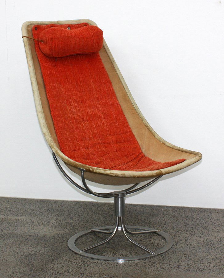 Bruno Mathsson: Vintage easy chair, with original orange wool seat and head rest