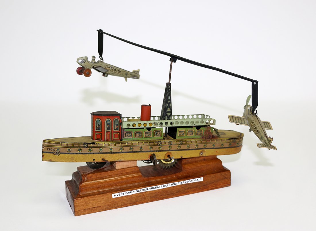 Steamboat with circulating monoplanes (1 of 1)