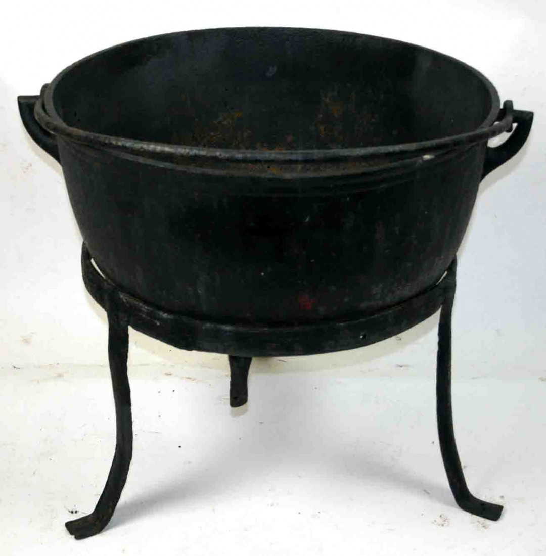 271 Cast Iron Butcher Kettle, Large Kettle Body, Three