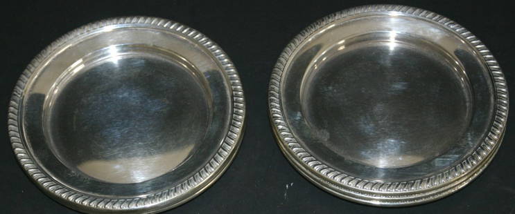 Six (6) Reed & Barton 205 Hawthorn sterling plates.: Six (6) Reed & Barton 205 Hawthorn sterling plates. 6"W. 60 grams.