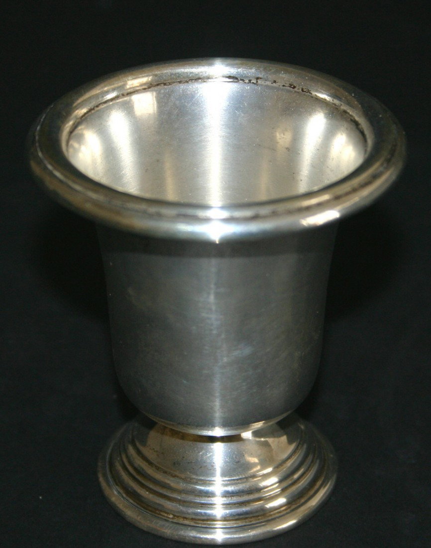 Berkley International sterling toothpick holder. : Berkley International sterling toothpick holder. 3"H. 4.9 grams.