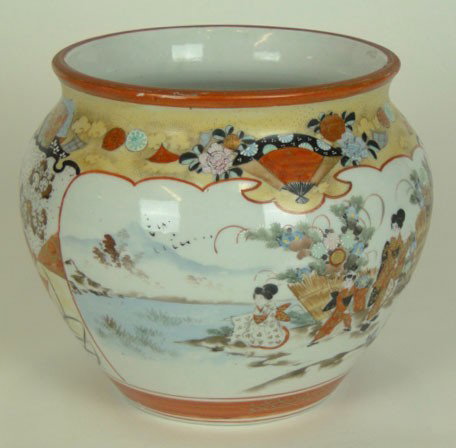 ANTIQUE KUTAN I JARDINIÈRE: ANTIQUE KUTANI JARDINIERE Circa Turn of the 20C With Raised Floral Design Signed to Base Approximately 8 Inches Tall and 8 Inches Wide Small Spider line to Base Otherwise Very Good Condition, WE WILL 