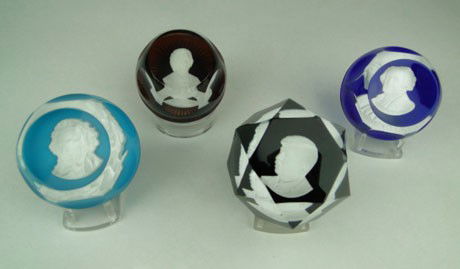 4 BACCARAT CRYSTAL SULFIDE PAPERWEIGHTS W STANDS: 4 BACCARAT CRYSTAL SULFIDE PAPERWEIGHTS W STANDS Jacques Rousseau, Calvin Coolidge, Thomas Paine, John Adams, Each Approximately 4 Inches in Diameter All in Excellent Condition, SHIPPING U.S TO BE $30