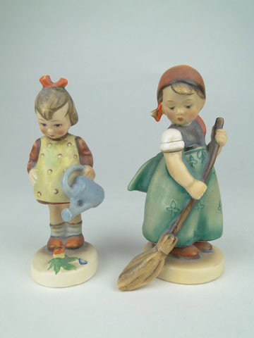 TWO (2) FULL BEE HUMMELS: TWO (2) FULL BEE HUMMELS The Little Gardener & Little Housekeeper both with Full Bee Marks from the 1940's Tallest Being 5 Inches Good Condition Some Rubbing, SHIPPING $20