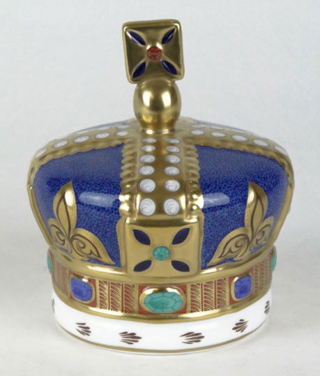 ROYAL CROWN DERBY PAPERWEIGHT COMMEMORATIVE CROW: ROYAL CROWN DERBY PAPERWEIGHT FIGURINE COMMEMORATIVE CROWN aprox 4 1/2" long signed base gold button, dedicated and signed by Hugh Gibson, director of the company, commemorating the 100th anniversary,