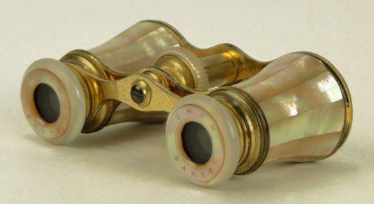 EXQUISIDE PAIR MOTHER OF PEARL IRIS PARIS OPERA GL: EXQUISIDE PAIR MOTHER OF PEARL IRIS PARIS OPERA GLASSES with Original Used Leather Case Very Good Condition, SHIPPING $25 PLUS INS