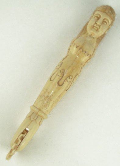 CARVED VINTAGE IVORY PIE CRIMPER: CARVED VINTAGE IVORY PIE CRIMPER Depicts a Mast Head of a Woman Mid 20th Century Measures Approximately 7 Inches Tall, SHIPPING u.s ONLY $25 PLUS INS