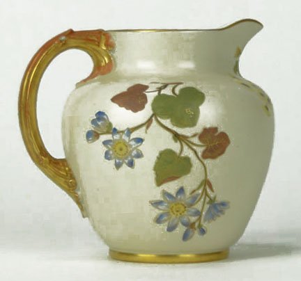 ANTIQUE ROYAL WORCESTER HAND PAINTED FLORAL DECORA: ANTIQUE ROYAL WORCESTER HAND PAINTED FLORAL DECORATED FLORAL PITCHER Has Small Chip to Upper Handle Measures Approximately 5 Inches Tall 6 Inches Wide WE WILL SHIP THIS ITEM FOR $25 PLUS INSURANCE