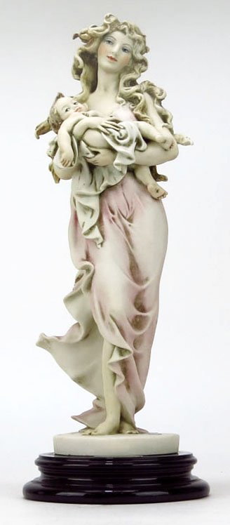 GIUSEPPE ARMANI 1993 EVENT PIECE TITLED "LOVING ARMS": GIUSEPPE ARMANI 1993 EVENT PIECE TITLED "LOVING ARMS" Measures Approximately 13" Tall, Comes with Original Box and Papers WE WILL NOT SHIP THIS ITEM BUT CAN RECOMMEND A SHIPPER FOR YOU
