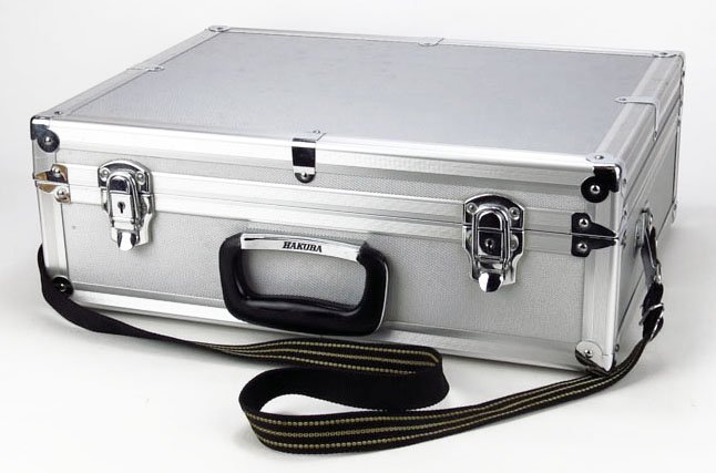 COMPLETE NIKON SLR OUTFIT WITH CASE - 3