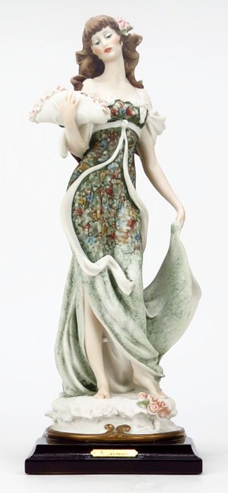 GIUSEPPE ARMANI LADY WITH FLOWER HAT: GIUSEPPE ARMANI LADY WITH FLOWER HAT #961-C. Comes with Box and Papers. Measures Approximately 13" Tall. WE WILL NOT SHIP THIS ITEM BUT CAN RECOMMEND A SHIPPER FOR YOU