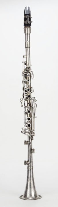 ANTIQUE PHONETAIN OF PARIS CARINET WITH CASE.: ANTIQUE PHONETAIN OF PARIS CLARINET WITH CASE. Comes with a bounty mouth piece measures approx. 26.5 inches in length. Some wear otherwise good condition for age early 1930's