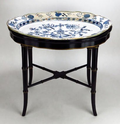 LARGE MEISSEN BLUE ONION TRAY WITH TABLE: ANTIQUE LARGE MEISSEN BLUE ONION TRAY WITH TABLE. Circa 1840's measures 20.5" long 15" wide. Blue cross swords under glaze comes with a fitted table which stands 19" tall. Please note this lot has bee