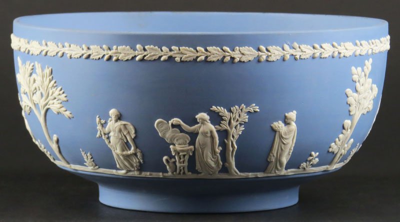 Blue Wedgwood Jasperware Bowl. Signed. Good Condition.: Blue Wedgwood Jasperware Bowl. Signed. Good Condition. Measures 3-5/8 Inches Tall and 7-7/8 Inches Diameter. Shipping $35.00