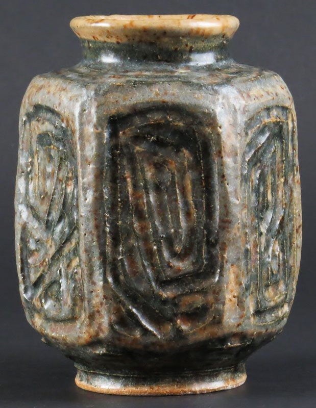 Studio Pottery Vase. Appears to be Signed Hal Sinlier.: Studio Pottery Vase. Appears to be Signed Hal Sinlier. Good Condition. Measures: 6-1/2 Inches Tall. Shipping $35.00
