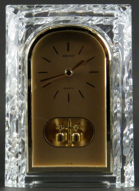 Seiko Quartz and Crystal Clock. Good Condition.: Seiko Quartz and Crystal Clock. Good Condition. Measures 16-1/2 Inches by 6-1/2 Inches. Shipping $40.00