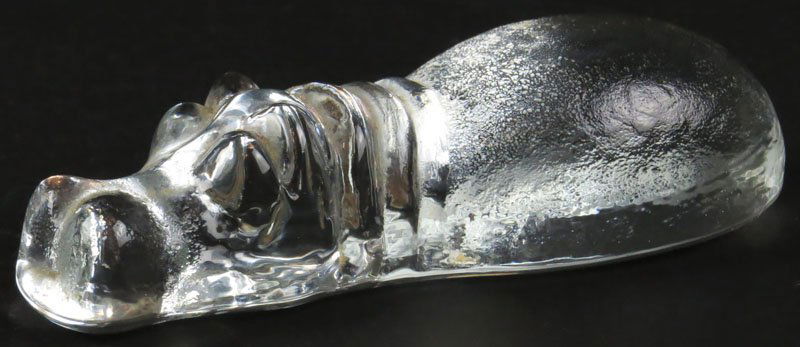 Vintage Kosta Boda Sweden Zoo Series Hippo Erik Hoglund: Vintage Kosta Boda Sweden Zoo Series Hippo Erik Hoglund & Bertil Vallien Paperweight. Has Original Paper Sticker. Good Condition. Measures 5-3/8 Inches Long. Shipping $20.00