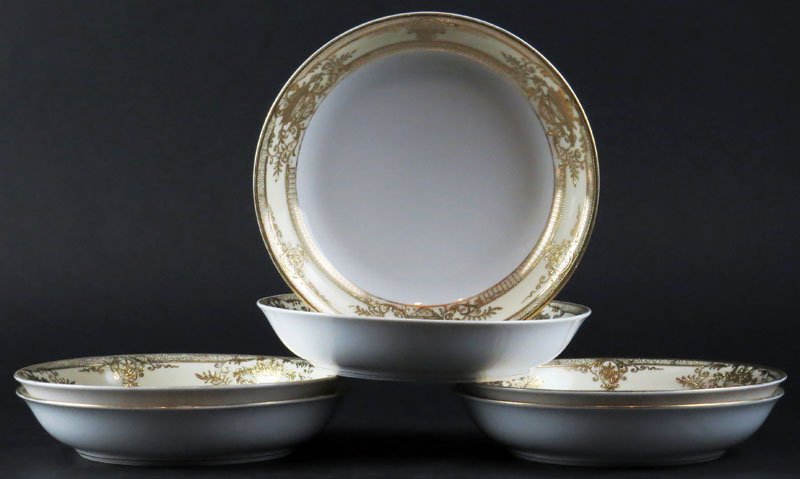 Six (6) Noritake Porcelain Fleurgold Pattern Cereal: Six (6) Noritake Porcelain Fleurgold Pattern Cereal Bowls. Rubbing. Measures almost 1-1/2 Inches Tall and 7-1/2 Inches Diameter. Shipping $60.00
