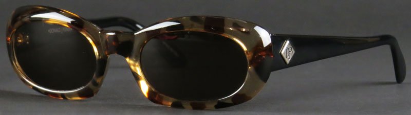 Pair of Donald J. Pliner Sunglasses. Good Condition.: Pair of Donald J. Pliner Sunglasses. Good Condition. Shipping $20.00