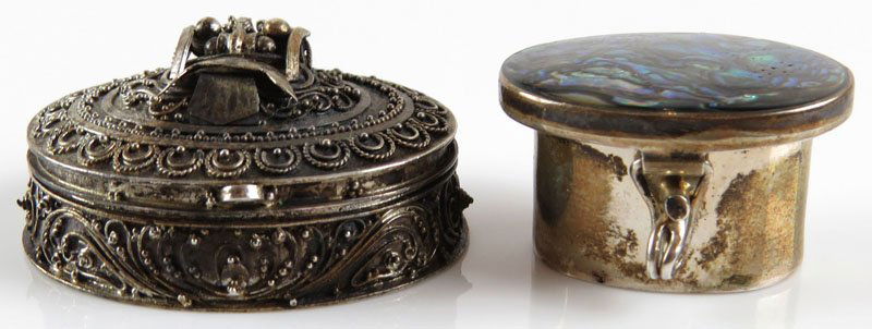Two Sterling Silver Pill Boxes Including: Mexican: Two Sterling Silver Pill Boxes Including: Mexican Signed Abalone and Sterling Silver Pillbox and Sterling Pill Box Marked 925. Good Condition. Weighs 16.00 Pennyweights. Shipping $20.00