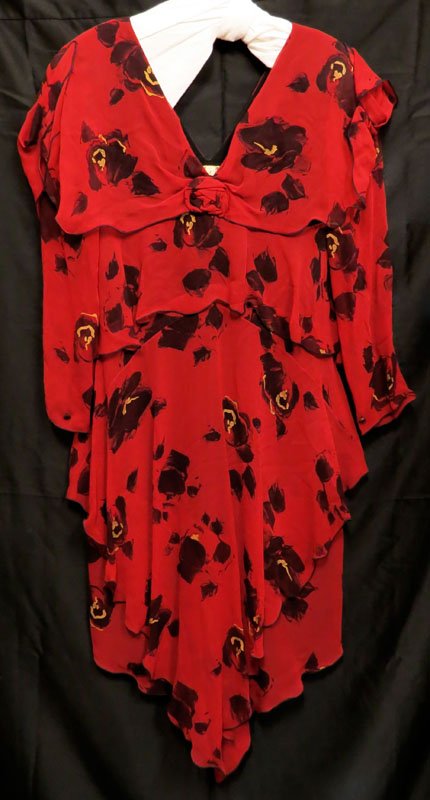 Holly Harp for Saks Fifth Ave Silk Ladies Dress. Size: Holly Harp for Saks Fifth Ave Silk Ladies Dress. Size Small. Good Condition. Shipping $20.00